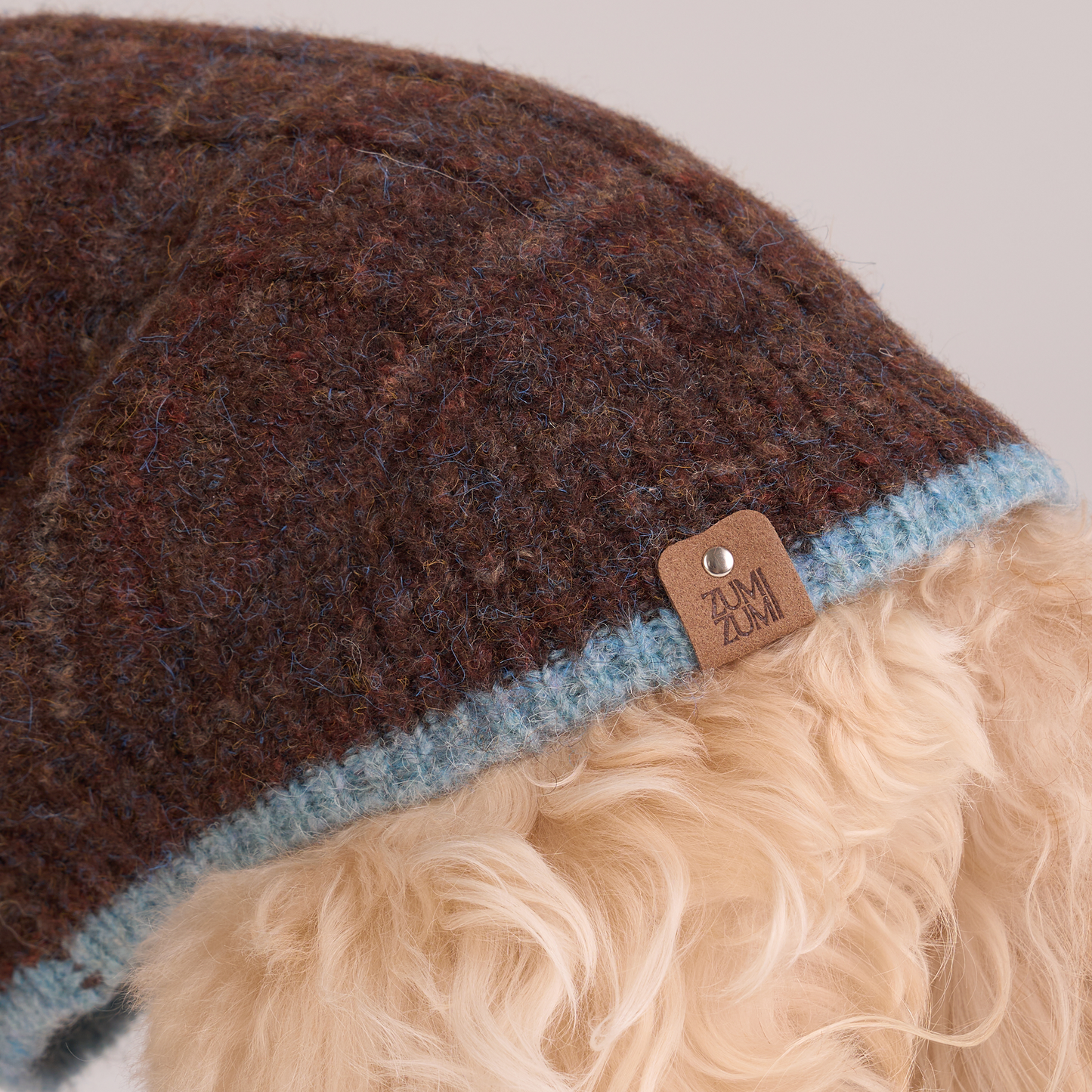 Oxford Knit Vest -- Brown/ Light Blue