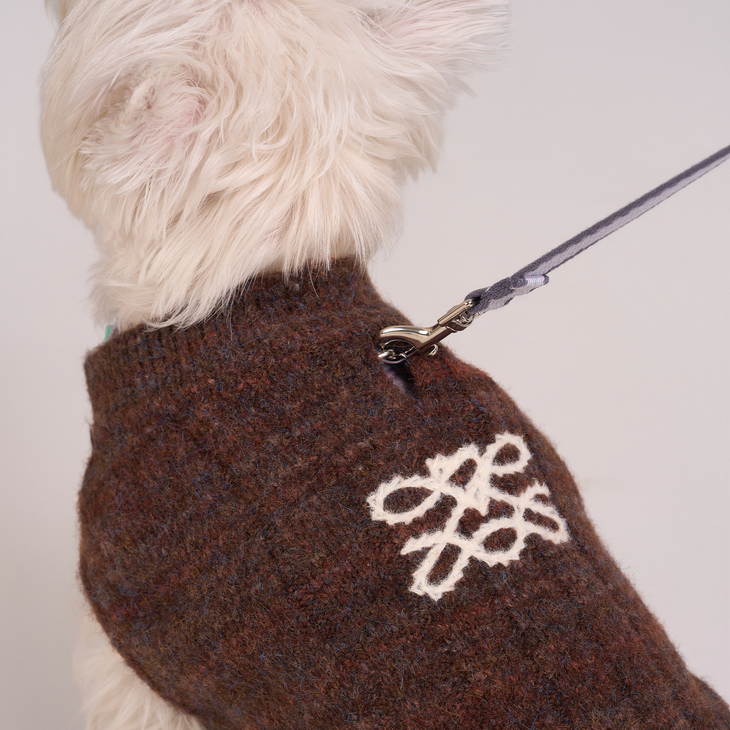 Oxford Knit Vest -- Brown/ Light Blue