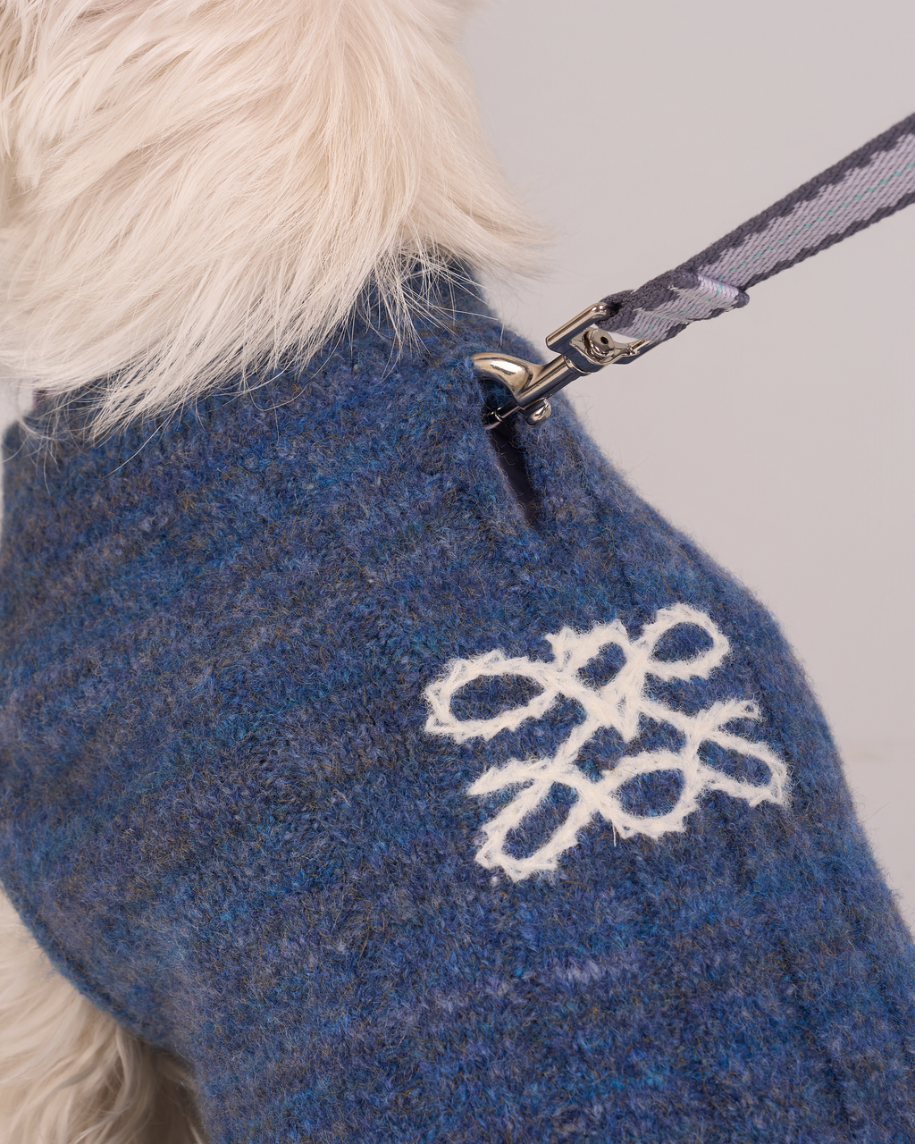 Gilet en maille Oxford -- Bleu denim/marron